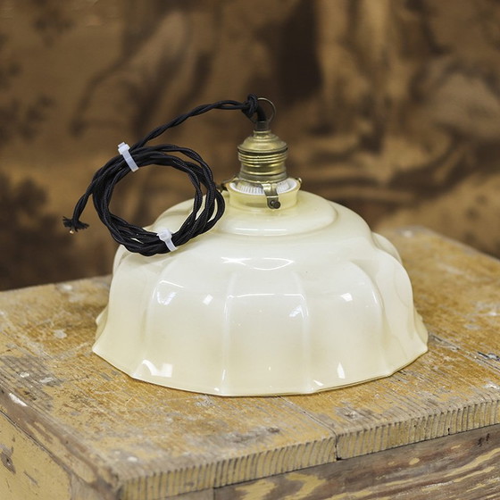 Image 1 of Art Deco Opaline Pendelleuchten