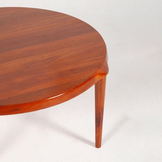 Image 1 of Runder Vintage Couchtisch aus massivem Teakholz von John Boné für Mikael Laursen, Dänemark 1960