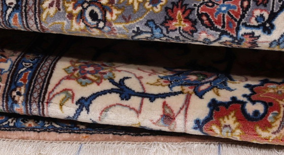 Image 1 of Silk Foundation Isfahan Meisterwerk Teppich - Feine Wolle&Seide