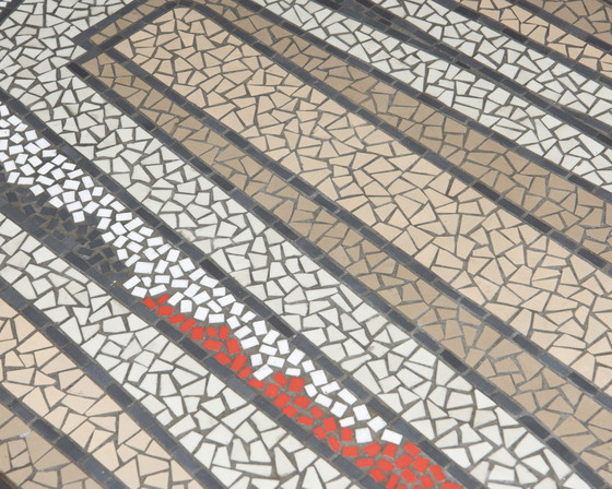 Image 1 of Berthold Muller Mosaik Couchtisch