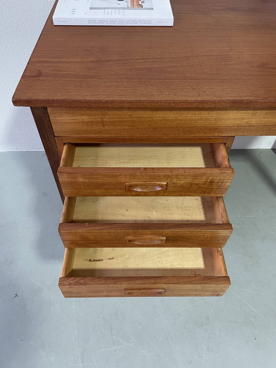 Image 1 of Dänischer Schreibtisch aus Teakholz