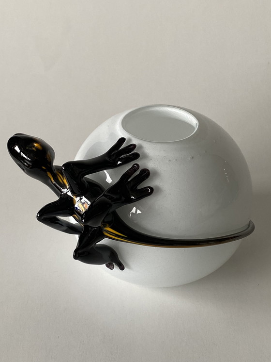 Image 1 of Eidechse auf einer Vase