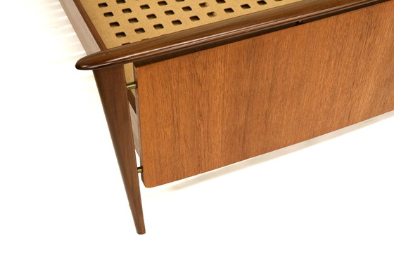 Image 1 of Louis van Teeffelen WéBé Doppelbett