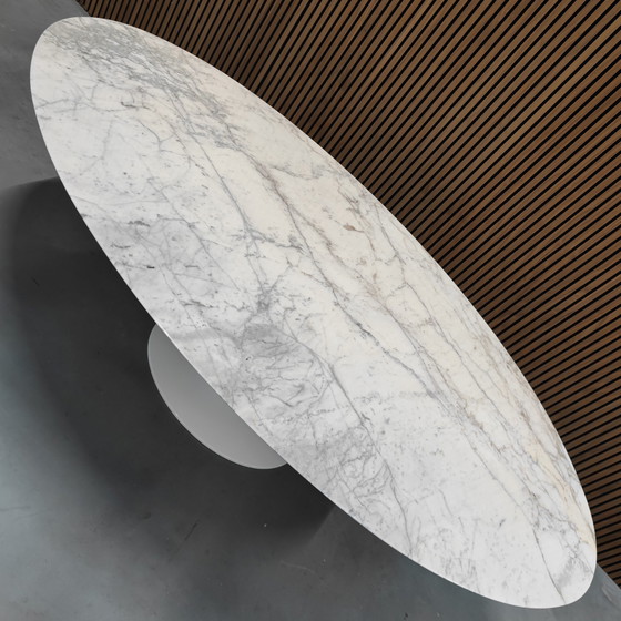 Image 1 of Knoll Saarinen Tisch Calacatta Gold