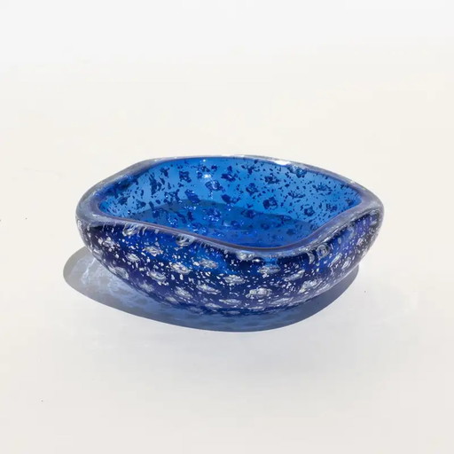 Vintage Muranoschale aus den 1960er Jahren aus blauem Muranoglas mit silbernen Metallflocken (photo 2 of 5)