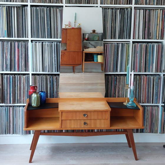 Image 1 of Antiker Schminktisch