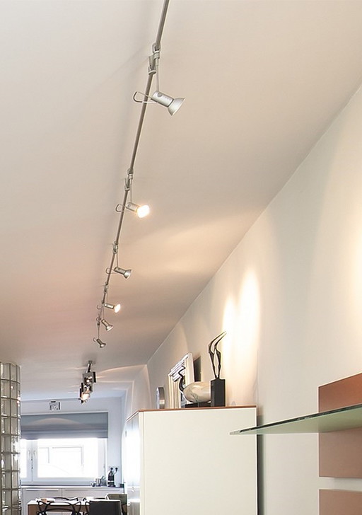 16x Oligo-Spots auf Schienen