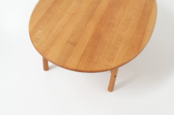 Image 1 of Dänischer Couchtisch aus massiver Eiche