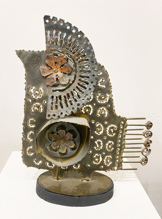 Image 1 of Skandinavische moderne Skulptur eines Vogels aus Metall und Kupfer, Holzsockel