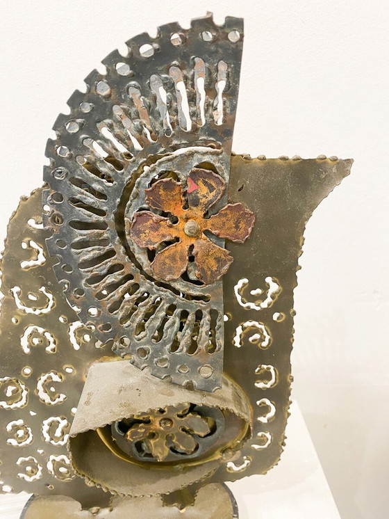 Image 1 of Skandinavische moderne Skulptur eines Vogels aus Metall und Kupfer, Holzsockel