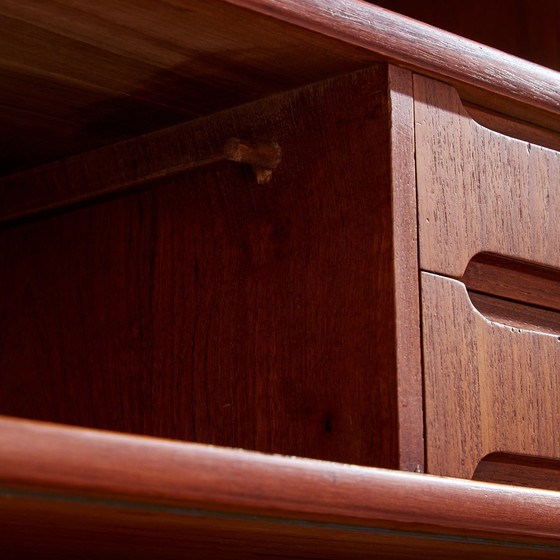 Image 1 of Mk10403 Restaurierter Teakholz-Büroschreibtisch