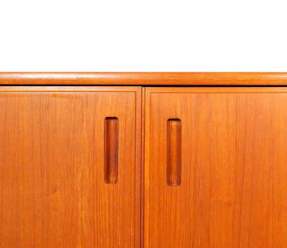 Image 1 of Dänisches Sideboard aus Teakholz oder Audiomöbel 1