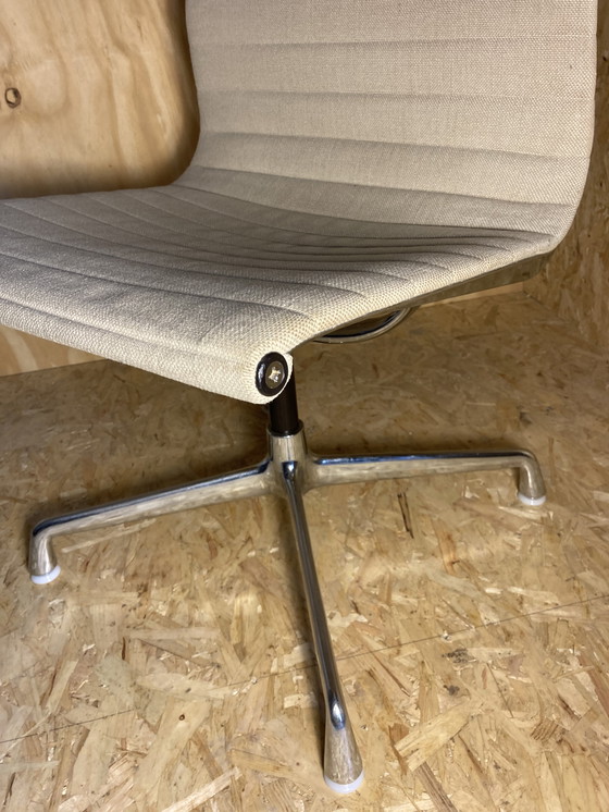 Image 1 of Herman Miller EA-105 Charles Eames Bürostuhl