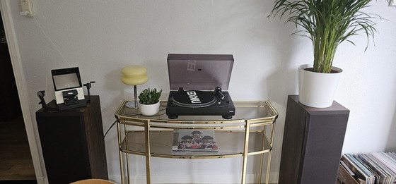 Image 1 of Vintage gold Konsolentisch