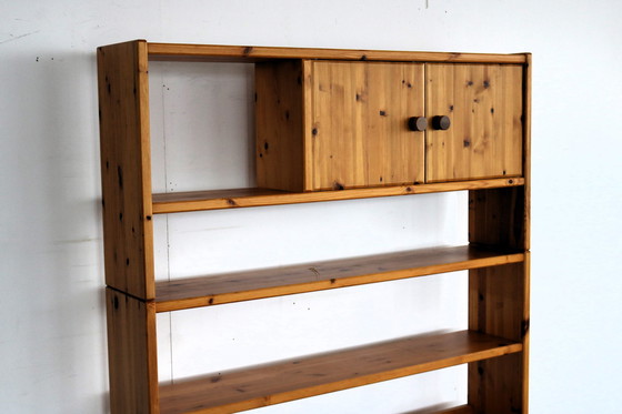 Image 1 of Vintage Kiefer Wandschrank