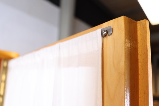 Image 1 of Kleiderschrank mit Vorhängen