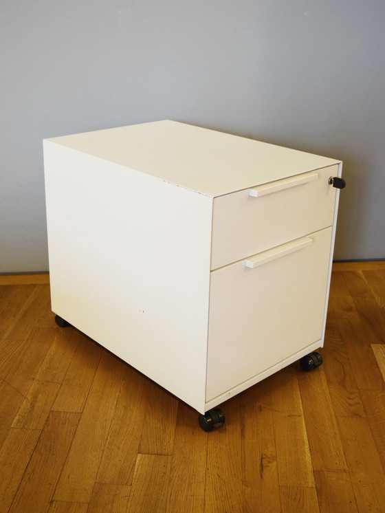 Image 1 of Vitra Rollcontainer Mobile Elements