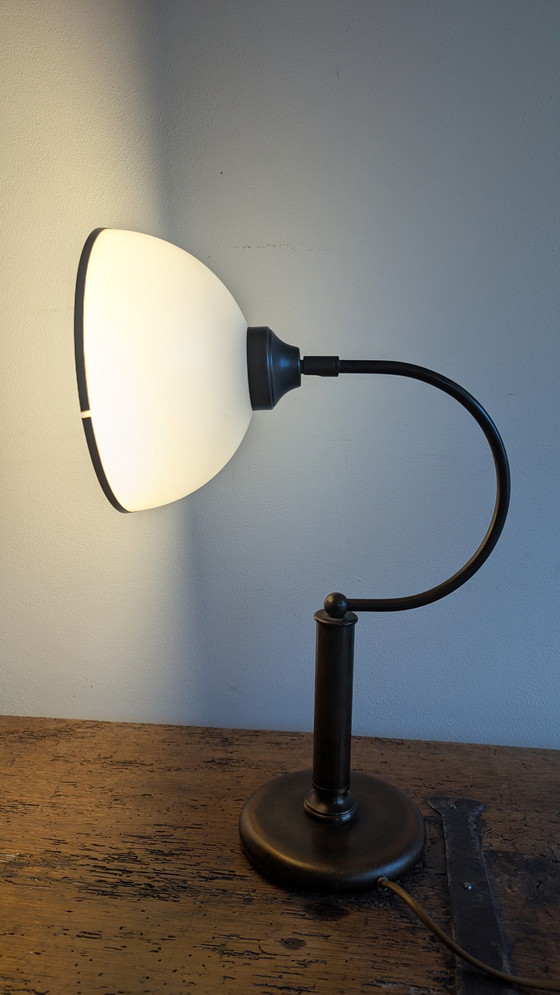 Image 1 of Design-Tischlampe