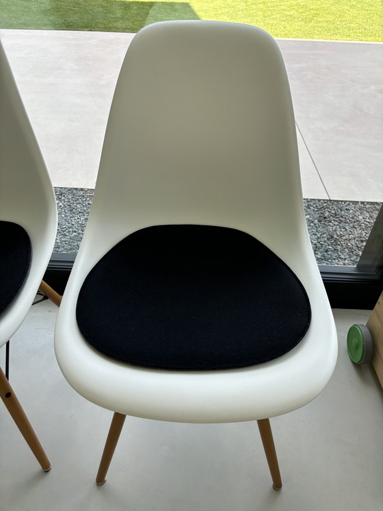 Image 1 of 6x Vitra Eames DSW stoelen