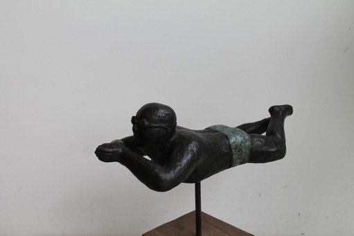 Die Schwimmerin - Elly de Jong – beeldhouwkunst, Modern
