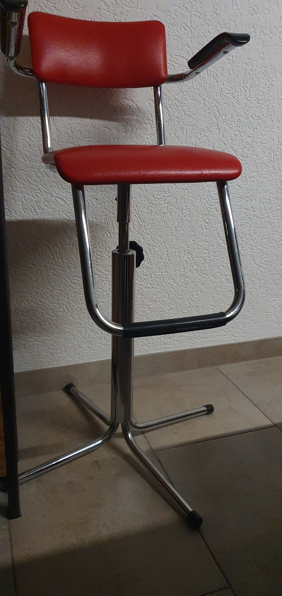Image 1 of Vintage Kinderfriseurstuhl