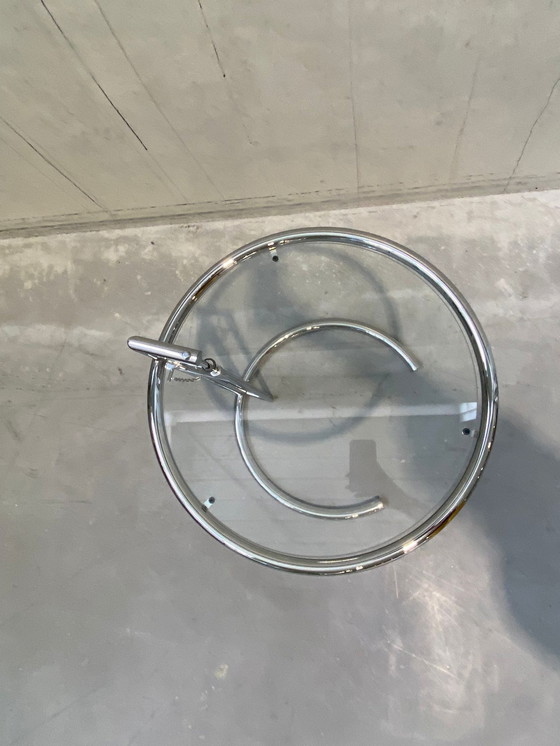 Image 1 of Design-Beistelltisch