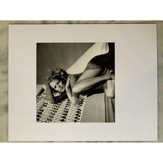 Image 1 of Alte Fotogravüre "Kim Basinger, Santa Monica" von Helmut Newton, 1980