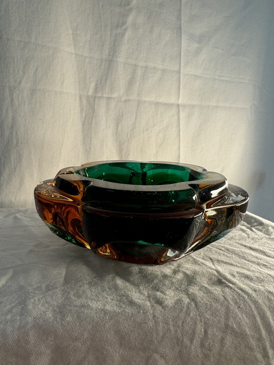 Image 1 of Vintage Blume Aschenbecher/Schale in grün-gelb