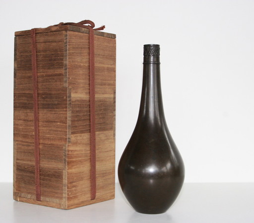 Naoki Hara Vase