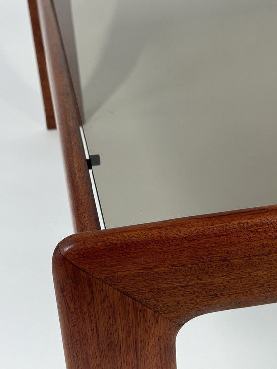 Image 1 of Großer Mid-Century Couchtisch mit Rauchglasplatte, 1960er Jahre