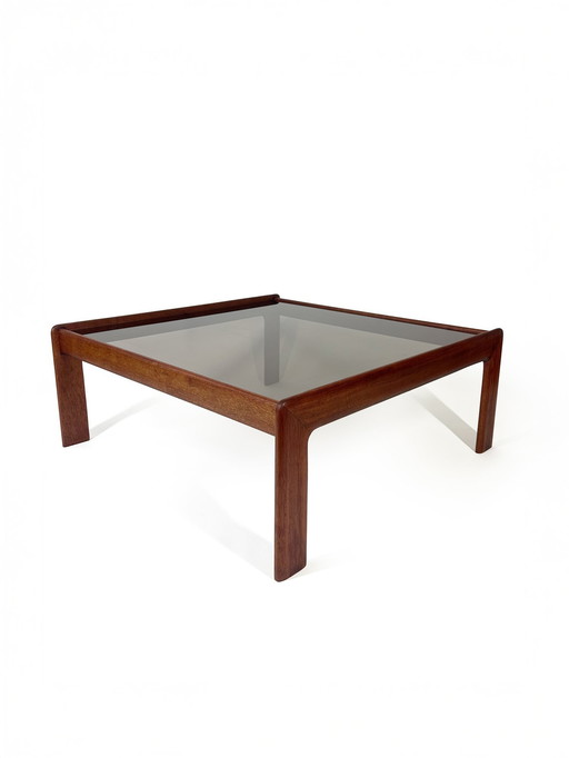 Großer Mid-Century Couchtisch mit Rauchglasplatte, 1960er Jahre