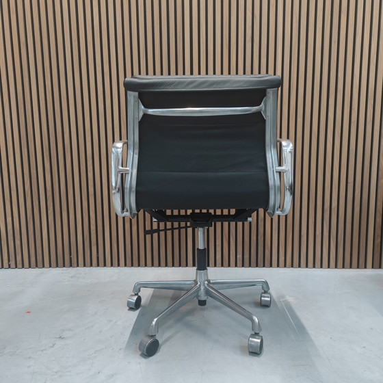 Image 1 of Herman Miller Ea 217