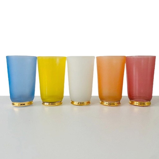 Satz von fünf hohen Gläsern in leuchtenden Farben aus den 1960er Jahren
