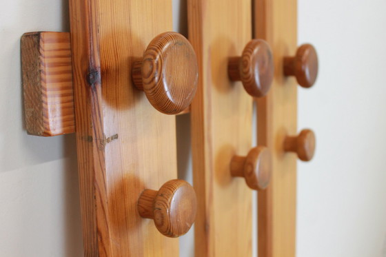 Image 1 of Wandgarderobe aus Kiefernholz der 50er Jahre