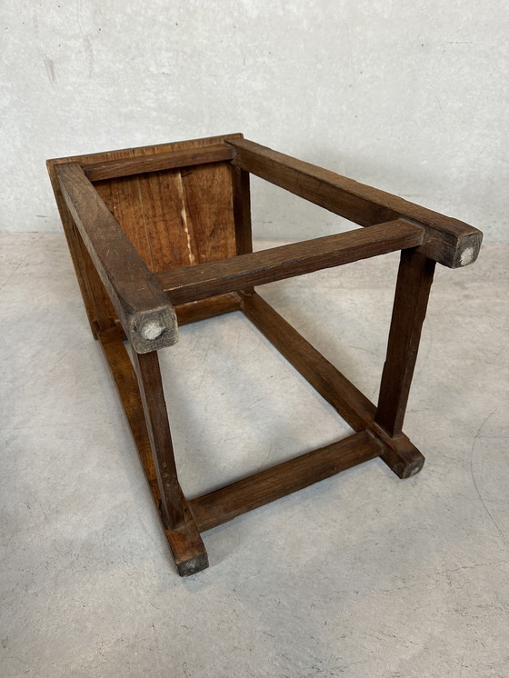 Image 1 of Brutalistischer Beistell- oder Pflanztisch - Eiche