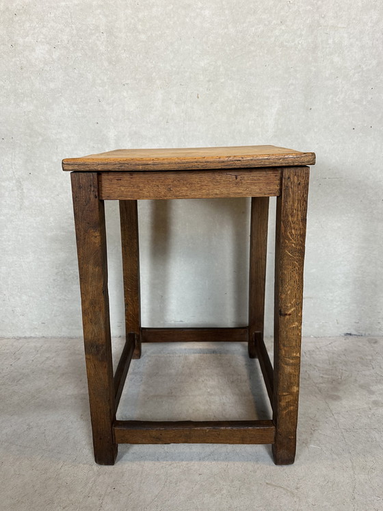 Image 1 of Brutalistischer Beistell- oder Pflanztisch - Eiche