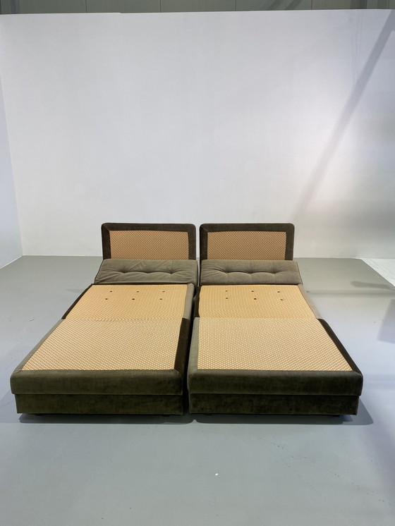 Image 1 of Vintage Samt Schlafsofa