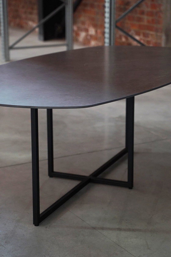 Image 1 of EINHEIT 14 / Esstisch aus Keramik 