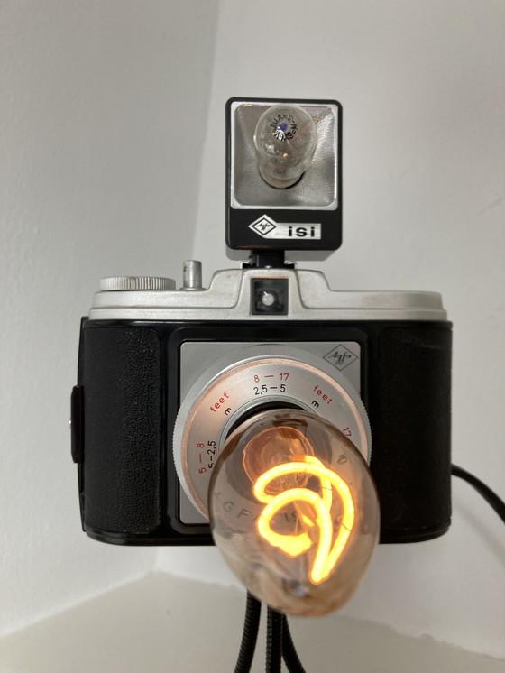 Image 1 of Dekorative Kameralampe auf Stativ