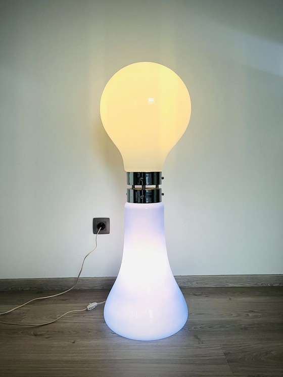 Image 1 of Blaue/weiße Birillo-Stehlampe im Mazzega-Stil