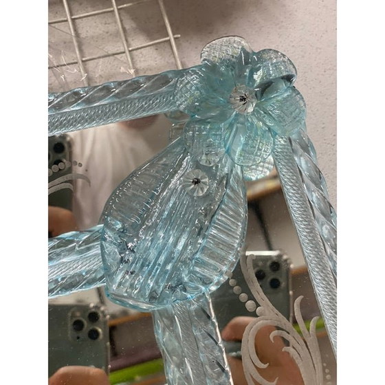 Image 1 of Venezianischer rechteckiger hellblauer floraler handgeschnitzter Spiegel im Muranoglas-Stil