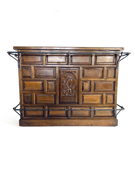 Brutalistische Bar + Barhocker '50