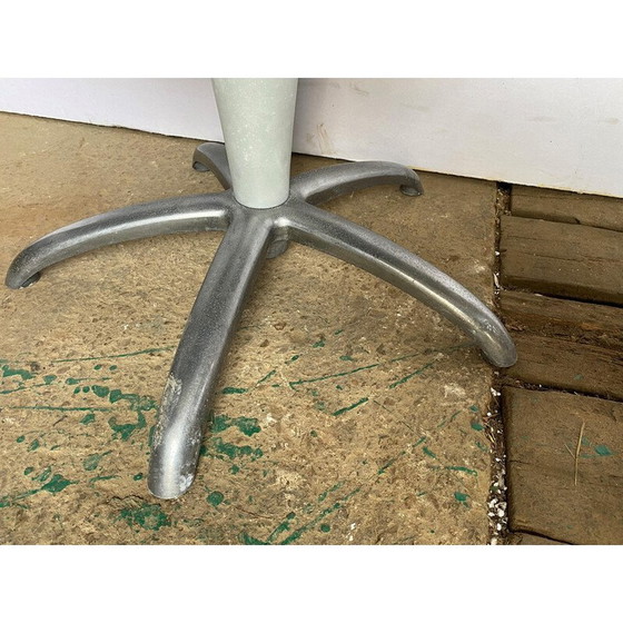 Image 1 of Alter drehbarer Friseurstuhl aus Plexiglas und grauem Skai, 1970