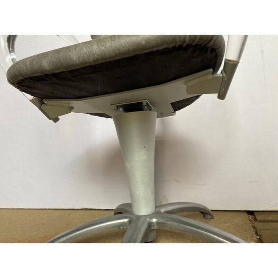 Image 1 of Alter drehbarer Friseurstuhl aus Plexiglas und grauem Skai, 1970
