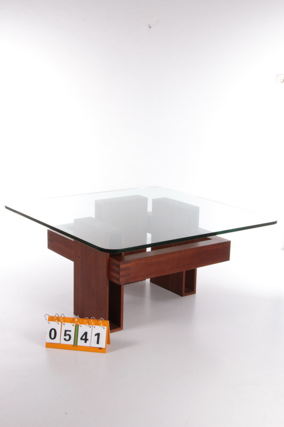 Image 1 of Französischer Brutalist Design Couchtisch aus Teakholz mit Glasplatte, 1970