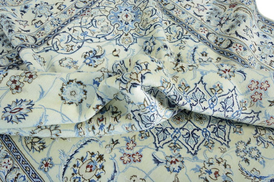 Image 1 of Handgeknüpfter Nain 9 La Mit Seide – Orientteppich 355 X 255 Cm