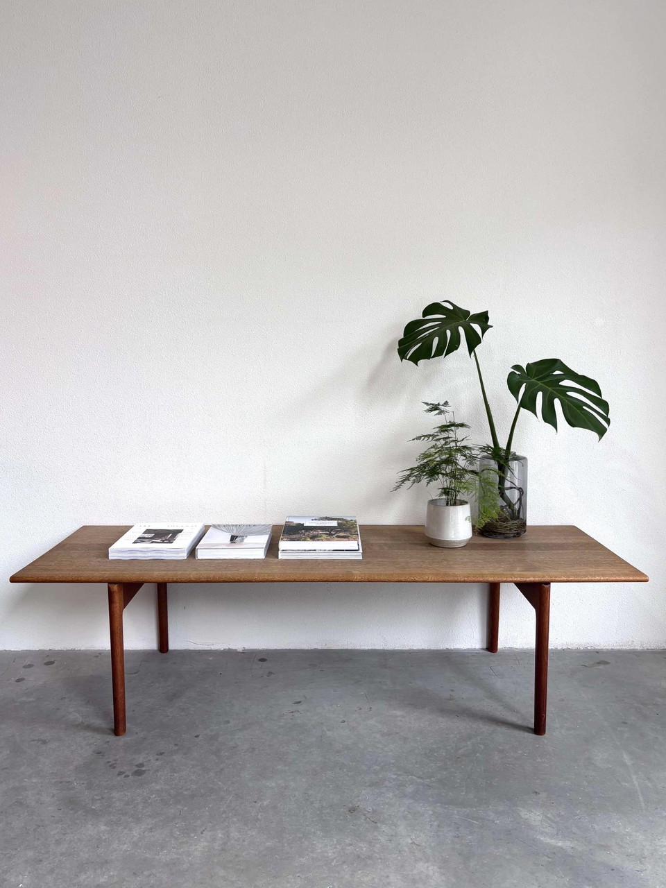 Vintage Couchtisch Eiche Hans J Wegner 1 399 Whoppah