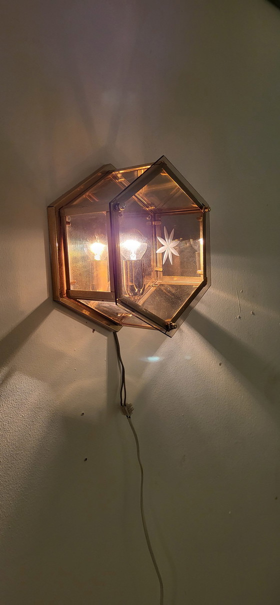 Image 1 of Sechseckige Wandlampe aus Glas im Art Deco Stil der 1980er Jahre