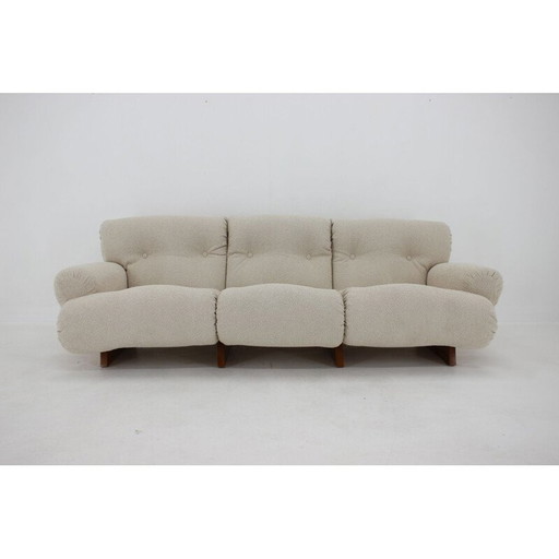 Italienisches Vintage-Sofa aus Bouclé, 1970er Jahre