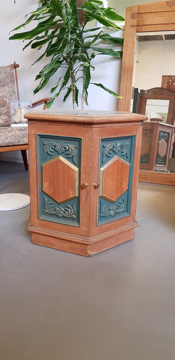 Image 1 of achteckiger Schrank